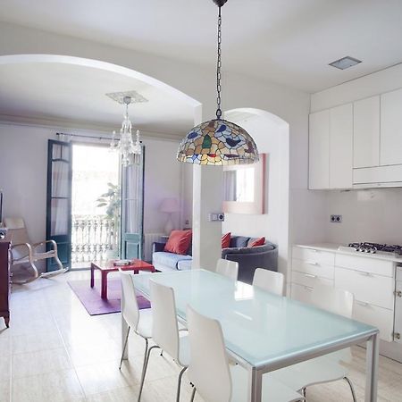 Aparteasy - Authentic Family Apartment Barcellona Esterno foto